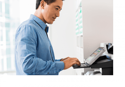 person using hp mfp to assist with digital transformation